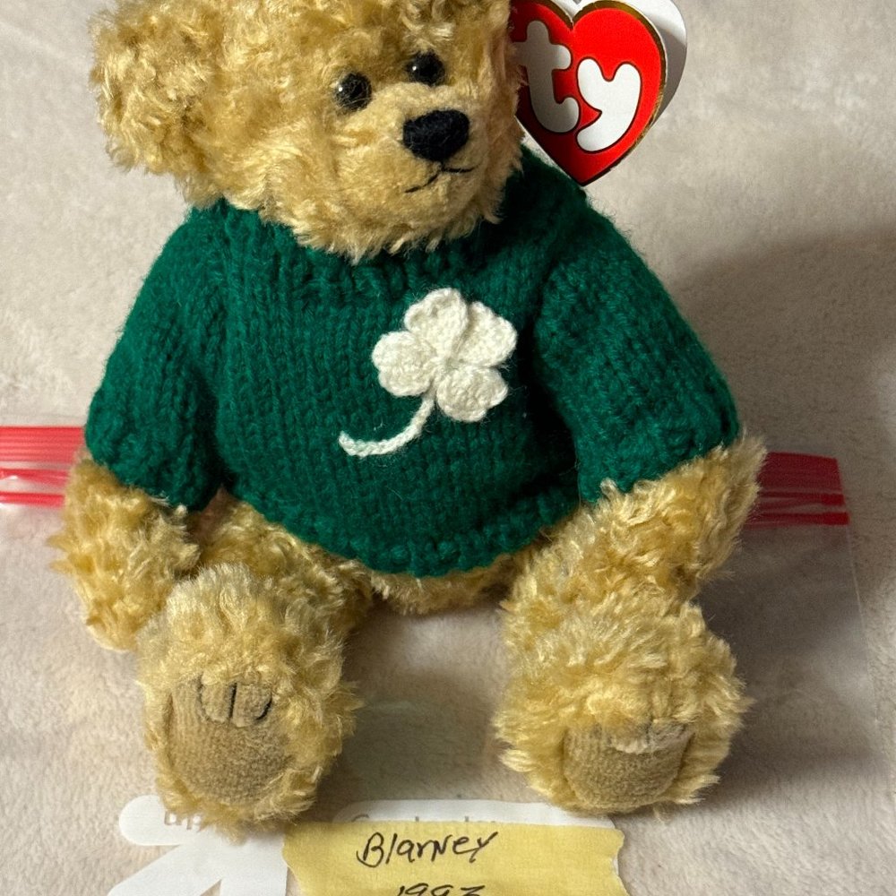 Kiss me I’m Irish, ‘Blarney ‘Ty Beanie baby, plushie 1993.